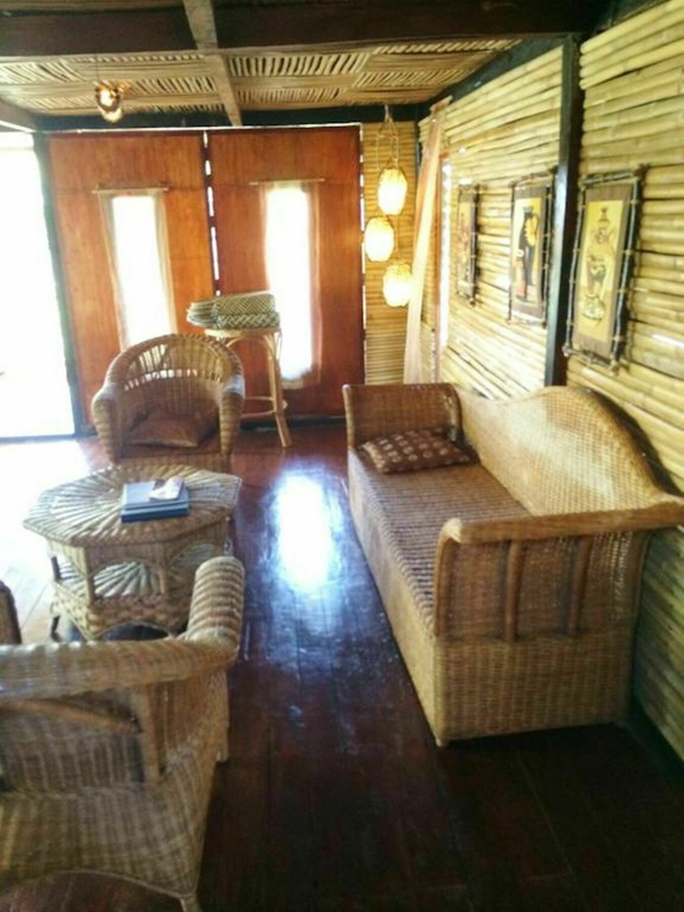 The Village House Puerto Princesa Bagian luar foto